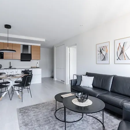 Floor Luxury - 2br Scandi In Center * タンペレ