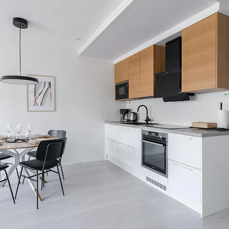 Floor Luxury - 2br Scandi In Center