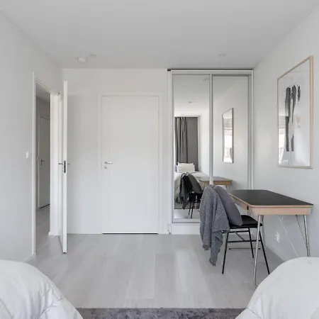 Floor Luxury - 2br Scandi In Center アパート *